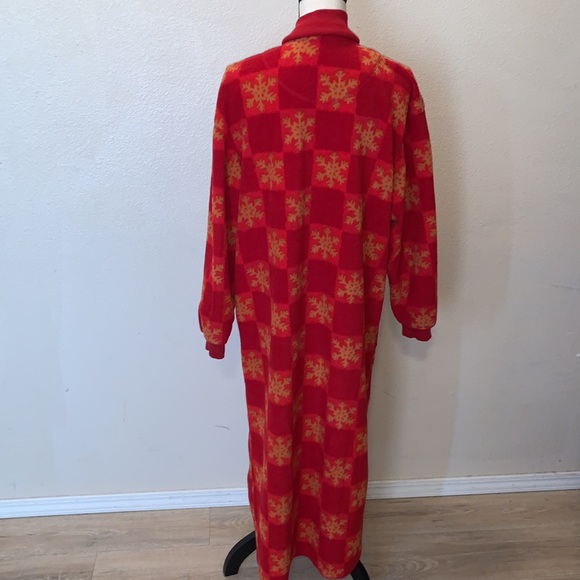 Red with gold Christmas snow flakes pockets button Down robe - Picture 7 of 8